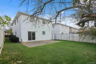 160-34 83rd St, Howard Beach, NY 11414 - Photo 32