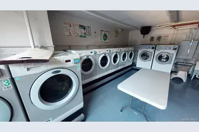 118-17 Union Turnpike #18H, Forest Hills, NY 11375 - Photo 44