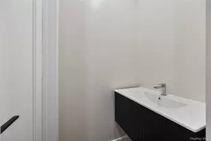 17 Lazer Ct, Spring Valley, NY 10977 - Photo 20