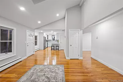 187 Audwin Drive, Islip Terrace, NY 11752 - Photo 4