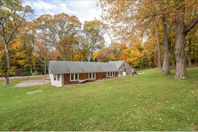 117 Locust Lane, Northport, NY 11768 - Photo 20