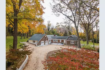 117 Locust Lane, Northport, NY 11768 - Photo 2