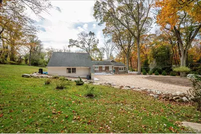 117 Locust Lane, Northport, NY 11768 - Photo 18