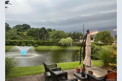 85 Woodlake Drive W, Woodbury, NY 11797 - Photo 4