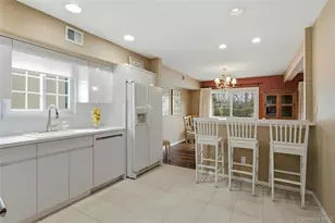 85 Woodlake Dr W, Woodbury, NY 11797 - Photo 22