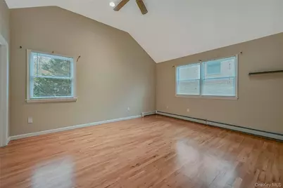 124 Fleets Cove Road, Huntington, NY 11743 - Photo 22