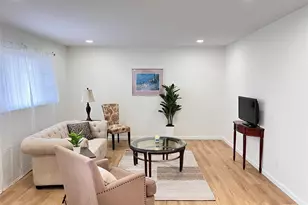 38 Arlene Dr, Brentwood, NY 11717 - Photo 4