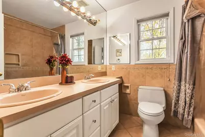 77 Marvin Lane, Commack, NY 11725 - Photo 20