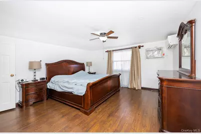 197 Park Drive N, New York, NY 10314 - Photo 26