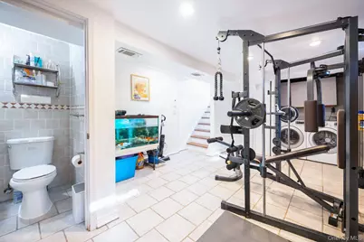 197 Park Drive N, New York, NY 10314 - Photo 32