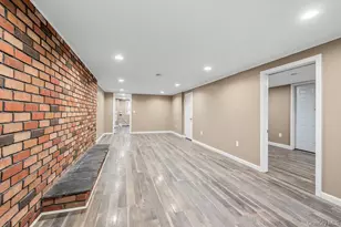 185 Throop St, West Babylon, NY 11704 - Photo 12