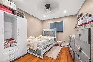 185 Throop St, West Babylon, NY 11704 - Photo 6