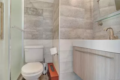 208 Beach 124th Street #6, Far Rockaway, NY 11694 - Photo 8
