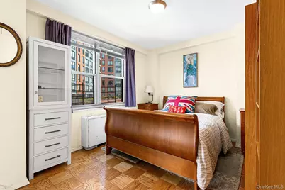 70-25 Yellowstone Boulevard #4D, Forest Hills, NY 11375 - Photo 8