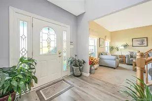 6 Laurel Crescent, Manorville, NY 11949 - Photo 10