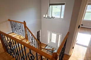 107 Denniston Dr, New Windsor, NY 12553 - Photo 16