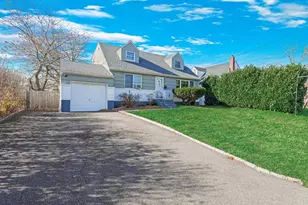 205 Lenox Rd, Huntington Station, NY 11746 - Photo 2