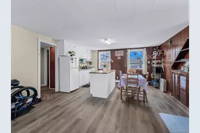 205 Lenox Road, Huntington Station, NY 11746 - Photo 14