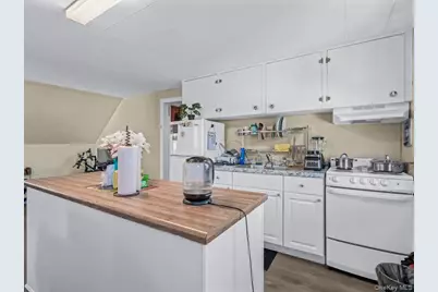 205 Lenox Road, Huntington Station, NY 11746 - Photo 16