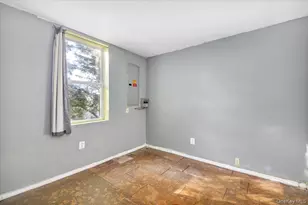 19 Biscayne Dr, Selden, NY 11784 - Photo 22