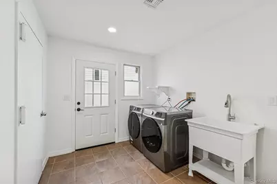 244 Water Lane S, Wantagh, NY 11793 - Photo 16