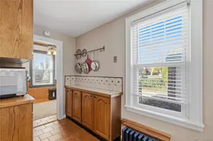 115 Wicks Ln, Malverne, NY 11565 - Photo 18