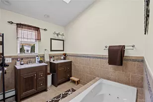 37 Lakeside Ave, Lake Grove, NY 11755 - Photo 24