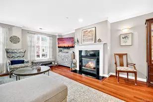 14 Harbor Pointe Dr, Haverstraw, NY 10927 - Photo 10