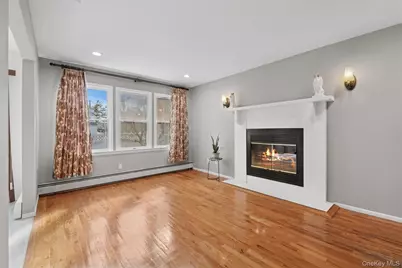 115 Schley Avenue, Albertson, NY 11507 - Photo 6
