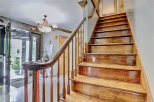 338 Cold Spring Rd, Syosset, NY 11791 - Photo 8