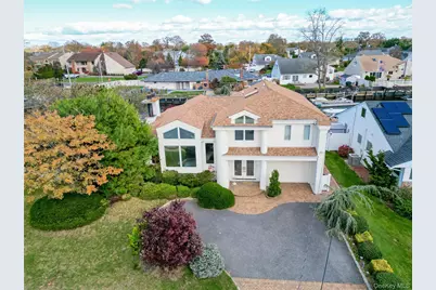 2729 Shore Drive, Merrick, NY 11566 - Photo 2