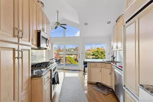 2729 Shore Dr, Merrick, NY 11566 - Photo 10