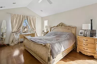 2729 Shore Drive, Merrick, NY 11566 - Photo 12