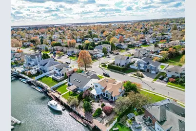 2729 Shore Drive, Merrick, NY 11566 - Photo 30