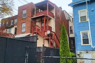 214 Church St, Poughkeepsie, NY 12601 - Photo 2