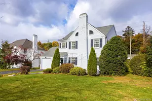 65 Old Mill Rd, Manhasset, NY 11030 - Photo 2