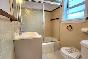 306 Beebe Rd, Mineola, NY 11501 - Photo 16