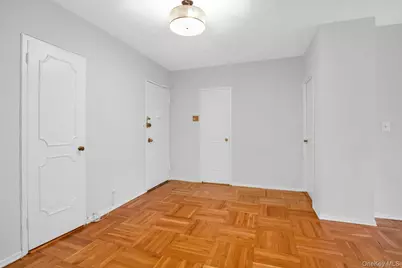 281 Garth Road #C3J, Scarsdale, NY 10583 - Photo 4