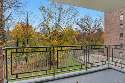 281 Garth Road #C3J, Scarsdale, NY 10583 - Photo 10