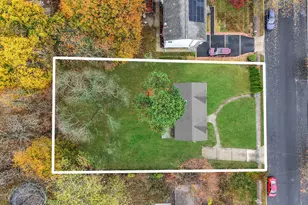 111 Merrill St, Brentwood, NY 11717 - Photo 28