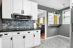 88-44 202nd St, Hollis, NY 11423 - Photo 8