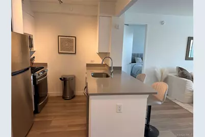 52-03 Center Boulevard #928, Long Island City, NY 11101 - Photo 6
