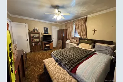 915 E 222nd Street, Bronx, NY 10469 - Photo 8