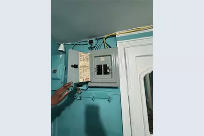 915 E 222nd Street, Bronx, NY 10469 - Photo 32