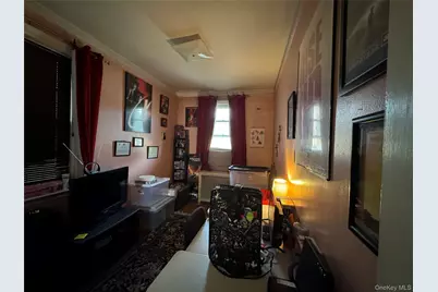 915 E 222nd Street, Bronx, NY 10469 - Photo 20