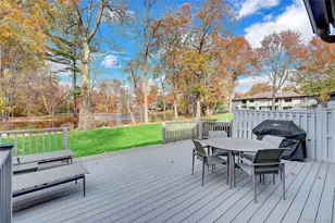 4 Club Dr N, Jericho, NY 11753 - Photo 22