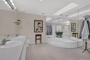 4 Club Dr N, Jericho, NY 11753 - Photo 18