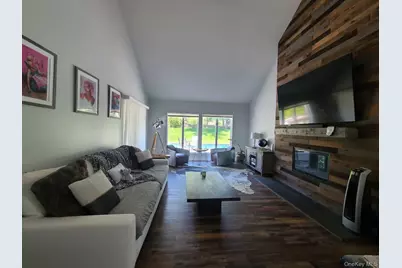 5 Field Lane, Miller Place, NY 11764 - Photo 6