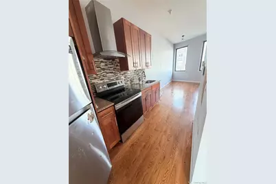 390 Broadway, Brooklyn, NY 11211 - Photo 1