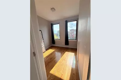 390 Broadway, Brooklyn, NY 11211 - Photo 4